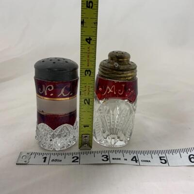 [104] ANTIQUE | 1909 | 1898 | Ruby Flash Shakers | Fancy Insert Lid