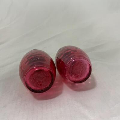 [106] VINTAGE | Cranberry Glass | Dimple Pattern | Salt and Pepper