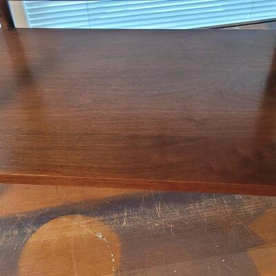 Lot 115: Vintage Mid Century Modern LANE Side Table 