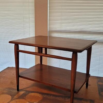 Lot 115: Vintage Mid Century Modern LANE Side Table 