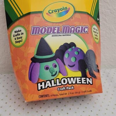 Lot 119: Assorted NEW Halloween Collectibles 