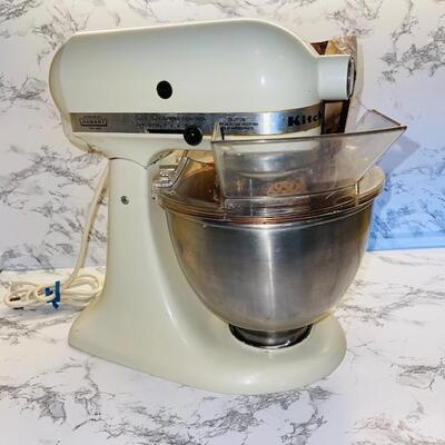 Lot 131 Vintage KitchenAid Mixer Cookbook & Flour Guard Tilt Up PreOwned Hobart Attachements