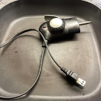 Lot 137 Oster Electric Skillet Fry Pan w/ Temperature Control PreOwned