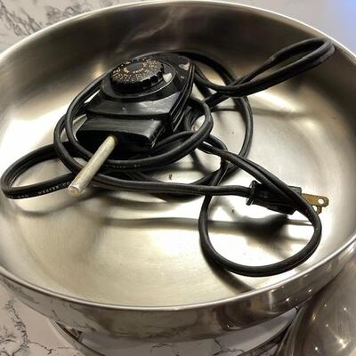 Lot 139 Farberware Buffet Server Electric Skillet