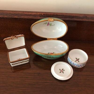 Lot 151 Group 3 Porcelain Pill / Trinket Boxes, Limoges France Egg Round 