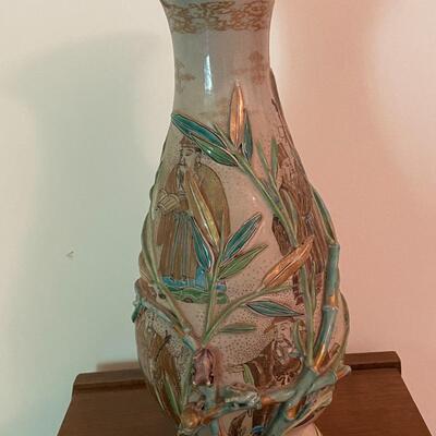 Lot X: Vintage Asian Inspired Decor: Vase, Figurines, Stamped Horse. 
