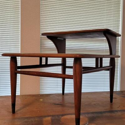 Lot 137: Vintage Mid Century Modern LANE Side Table