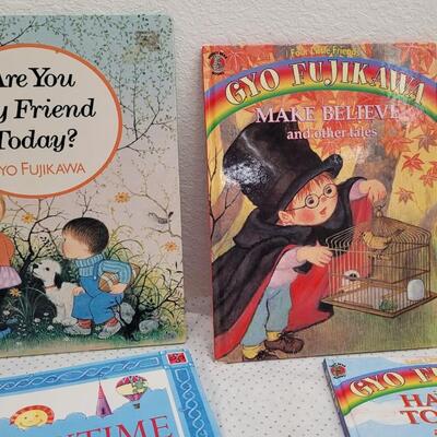 Lot 144: Assorted Children's Books 