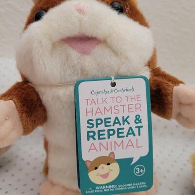 Lot 147: New Hallmark Collectibles- Hamster Needs Batteries 