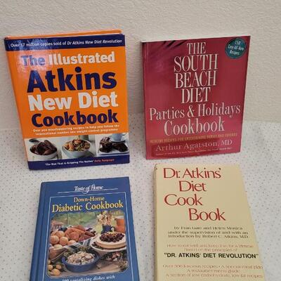 Lot 159: Assorted Diet Cookbooks 