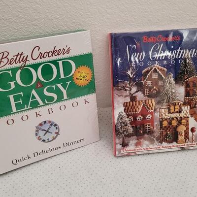 Lot 161: 2 New Betty Crocker Cookbooks