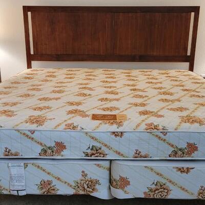 Lot 168: Vintage Mid Century Modern LANE King Size Bed