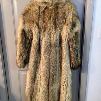 B1155 Antique Raccoon Fur Coat