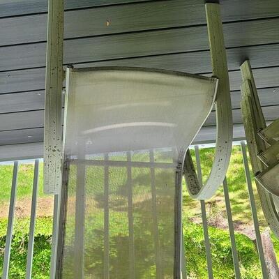 Lot P: High Back Patio Chairs 