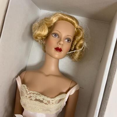 Tonner Doll Chicago Collection Roxie Hart Basic 