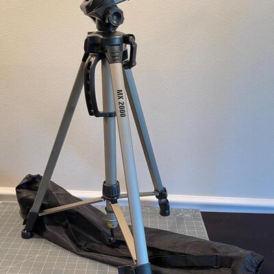 #515 Tripod Adjustable Height 