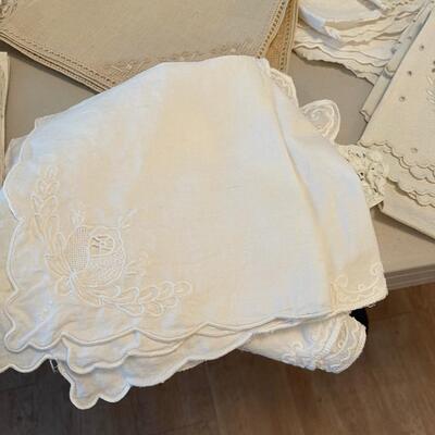 #521 Large Mixed Lot of Napkins plus a few extras- Several Designs! 