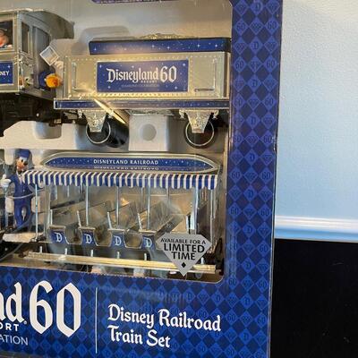 #532 Disneyland 60th Diamond Celebration Train Set 