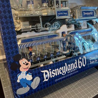 #532 Disneyland 60th Diamond Celebration Train Set 