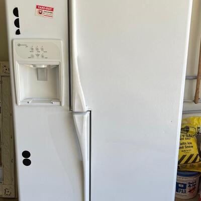 #534 Used Garage Refrigerator 