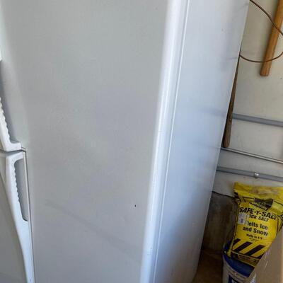 #534 Used Garage Refrigerator 
