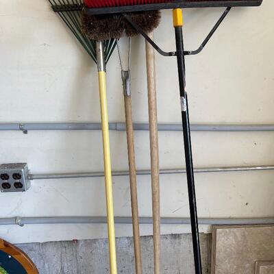 #539 More Yard Tools, 2 Rakes, Broom, Mop 