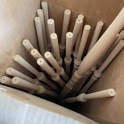 #541 25 Wood Dowels 
