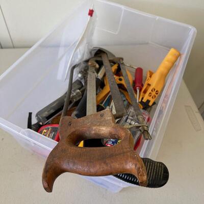 #560 Tub of Tools Screw Driver; Hack Saw, Hammer. 