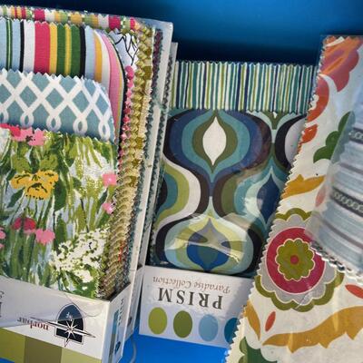 #587 Tub of Fabric Samples For Crafting in Doll Houses. 