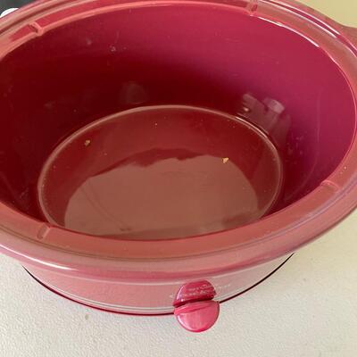#597 Rival Crock Pot RED with Tote Cover for GAME DAY!