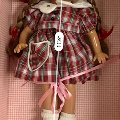 Effanbee  Doll - Patricia Kin Trunk Set 