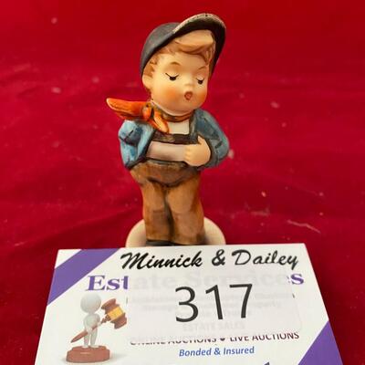 LOT 317 Lucky Fellow 560