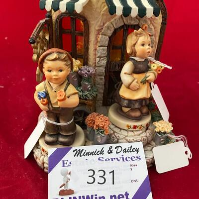 LOT 331 Limited Edition Blooming Delights Musical Figurine Display 1086-D