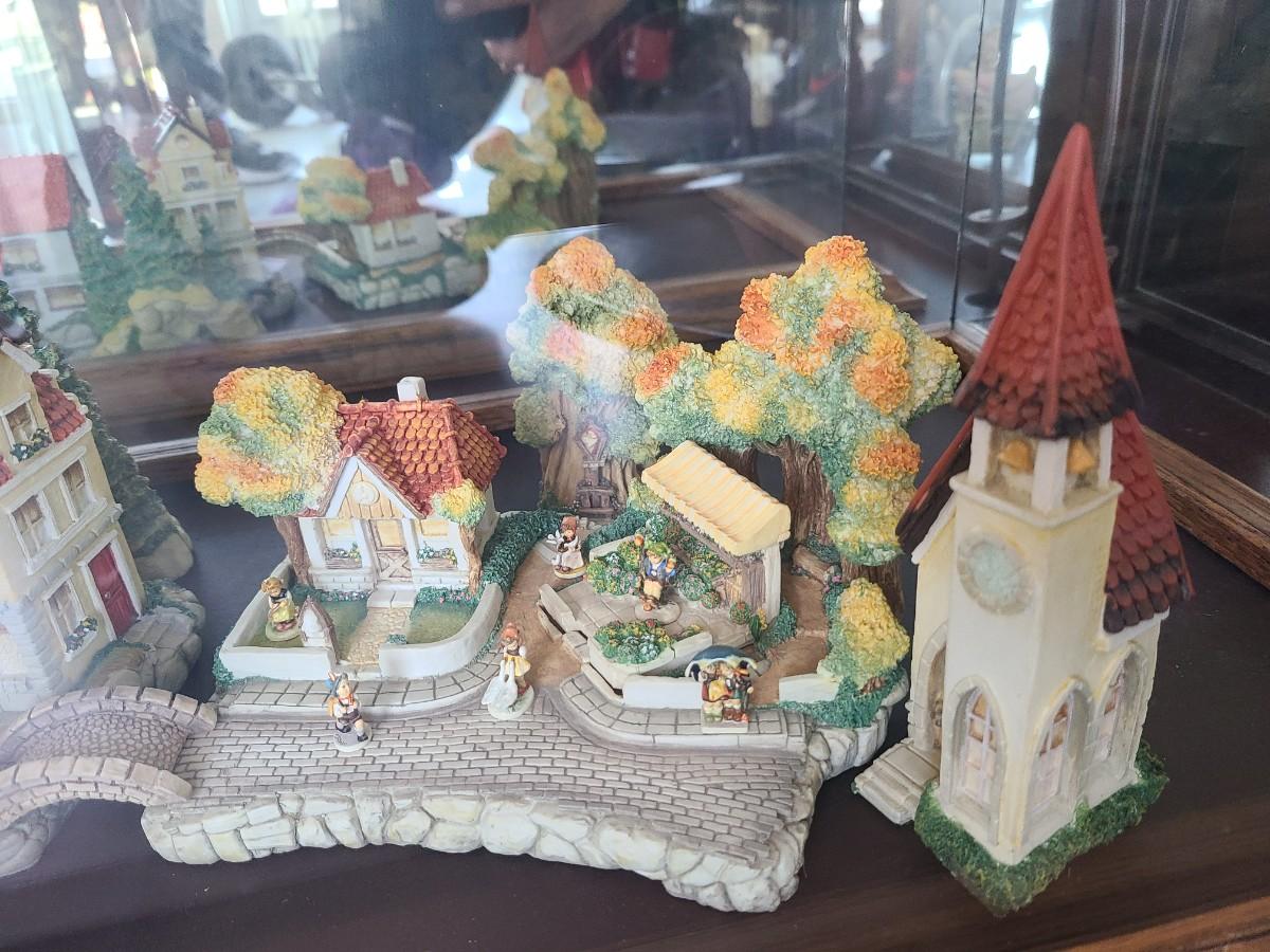 Hummel Village