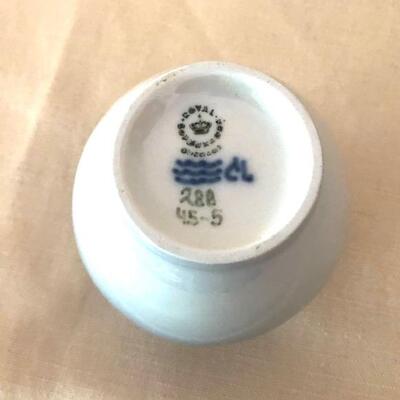 Lot 165 Royal Copenhagen 4" Vase Blue with Flowers