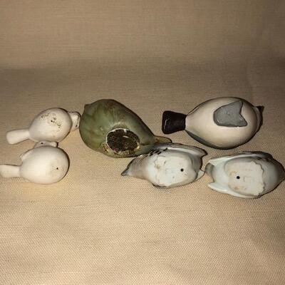 Lot 170 Group 8 Small Birds Glass & Ceramic Sparrows Chickadees Kargen California