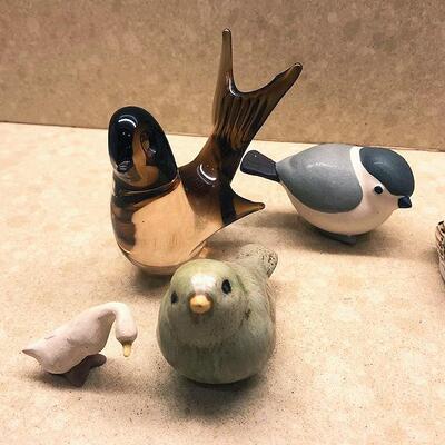 Lot 170 Group 8 Small Birds Glass & Ceramic Sparrows Chickadees Kargen California