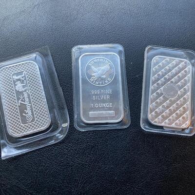 3 x 1 ounce silver bullion bars .999. Lot A4