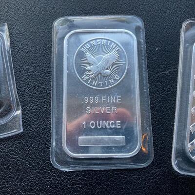 3 x 1 ounce silver bullion bars .999. Lot A4