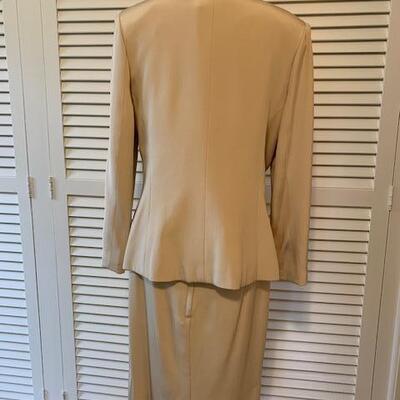 Lot 189 Beige 3pc Set Jacket + Skirt + Silk Camisole Size 8 Medium O'harana Originals