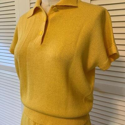 Lot 192 St. John Knit 2pc Set by Marie Gray Yellow Size 8