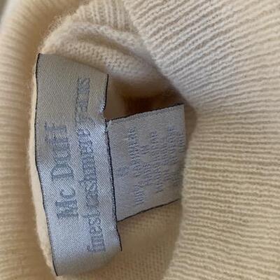 Lot 197 Group of 6 Classic Cashmere Sweaters Crew & Turtle Neck Assorted Sizes