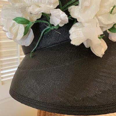 Lot 205 Group 3 Vintage Hats Sonni