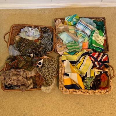 Lot 211 Assorted Vintage Scarves Scarf 