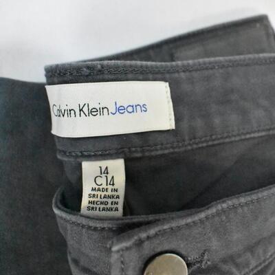 9 pairs Women's Jeans & Capri Pants: 8, 8, 10, 30/10, 12, 14L, 14, 16, 18W