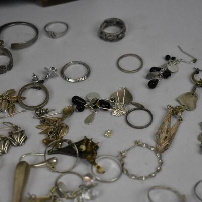 Jewelry Box with Mirror w/ Costume Jewelry: Rings, Bracelets, Earrings - Used