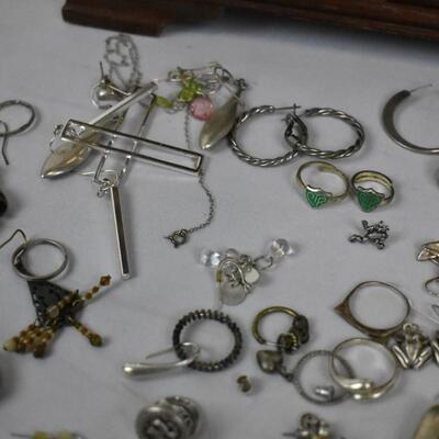 Jewelry Box with Mirror w/ Costume Jewelry: Rings, Bracelets, Earrings - Used
