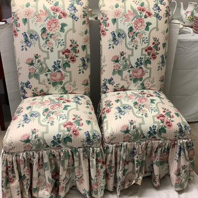 D1175 Pair of Upholstered Parsons Chairs