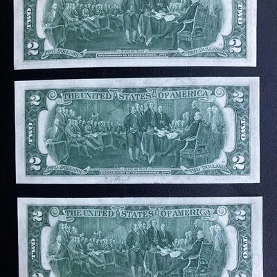 Set of three 1976 $2 dollar federal STAR note bills uncirculated. Lot A27