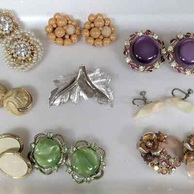 Lot of Vintage Costume Earrings